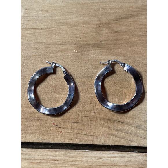 VIOR ITALY womens earrings Silver Round Circle Earrings. Marked 925 - Picture 1 of 4